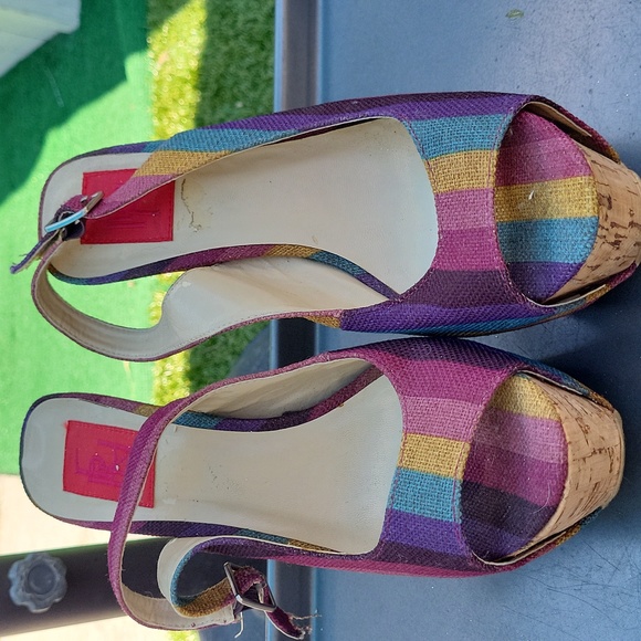 Heels, rainbow colors - Picture 2 of 5